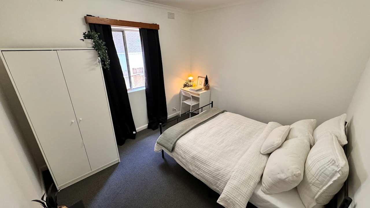 Furnished room in a share house