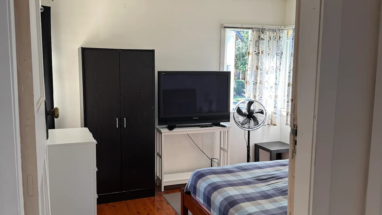 Furnished room in a share house