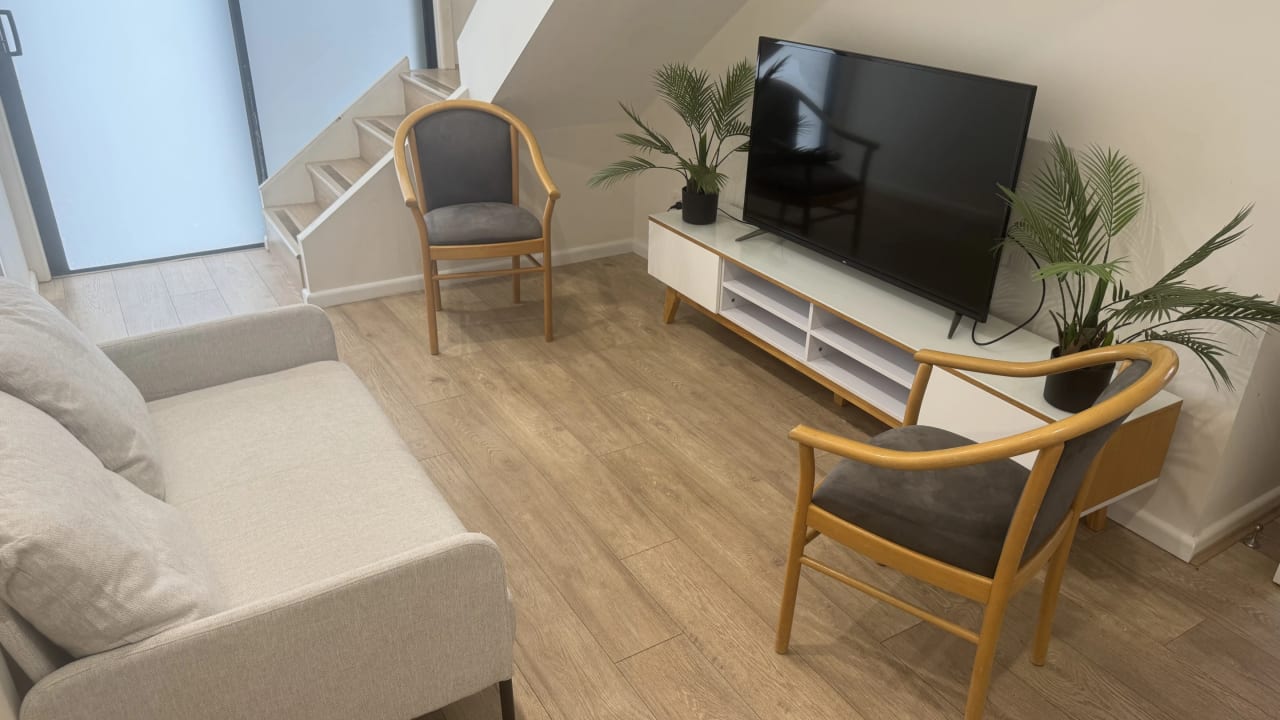 Furnished room in a share house