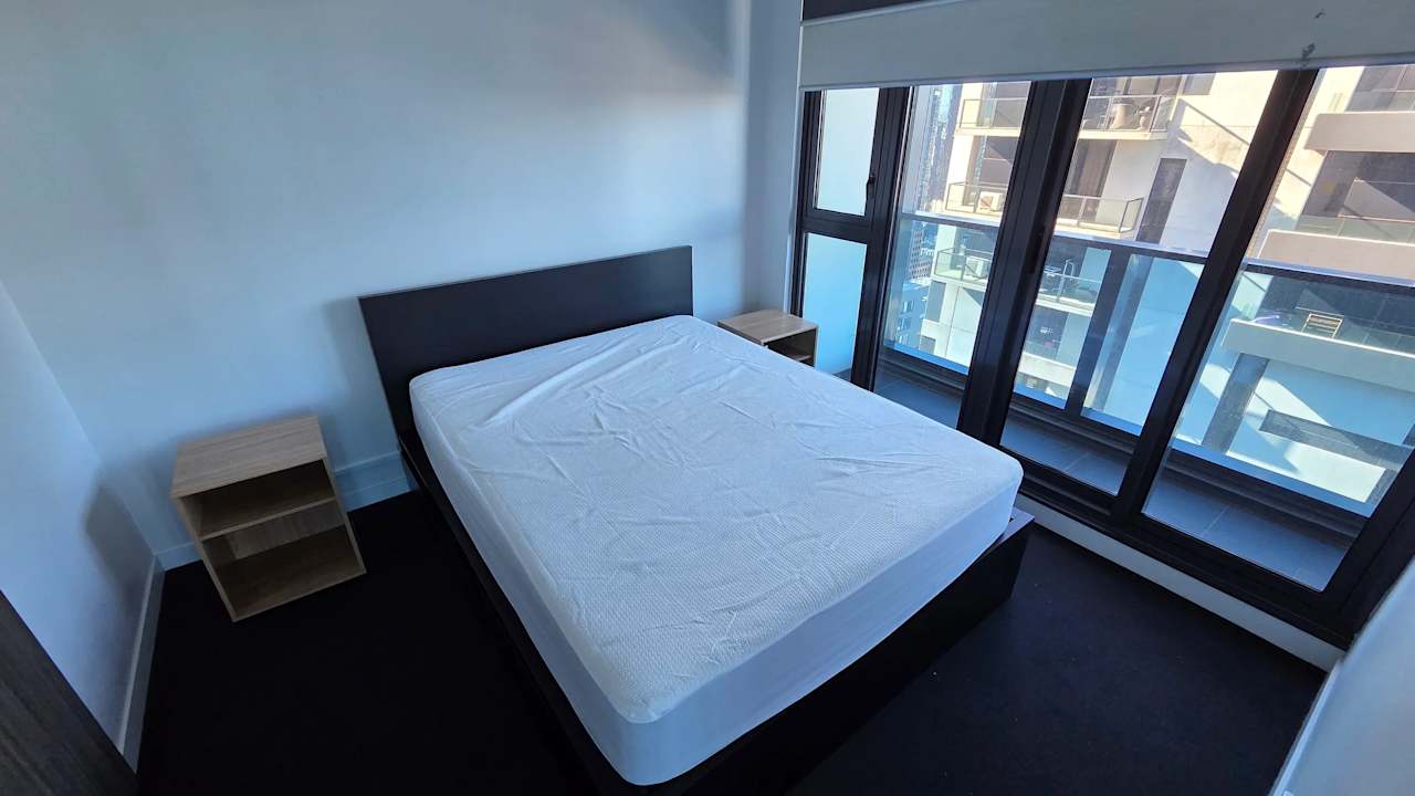 Furnished room with own bathroom