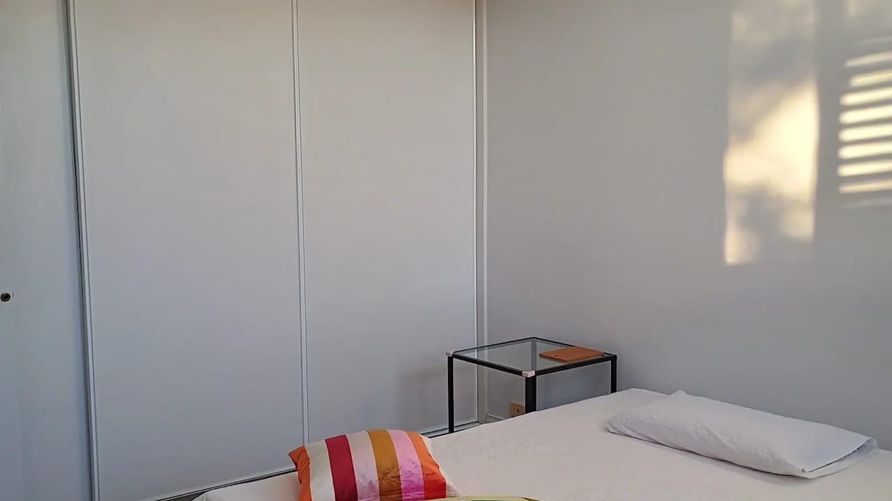 Furnished room with ensuite in a flatshare