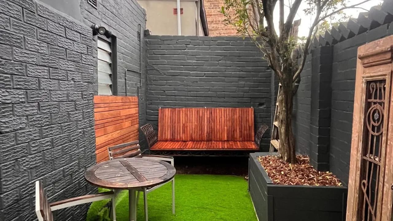 Furnished room in a share house