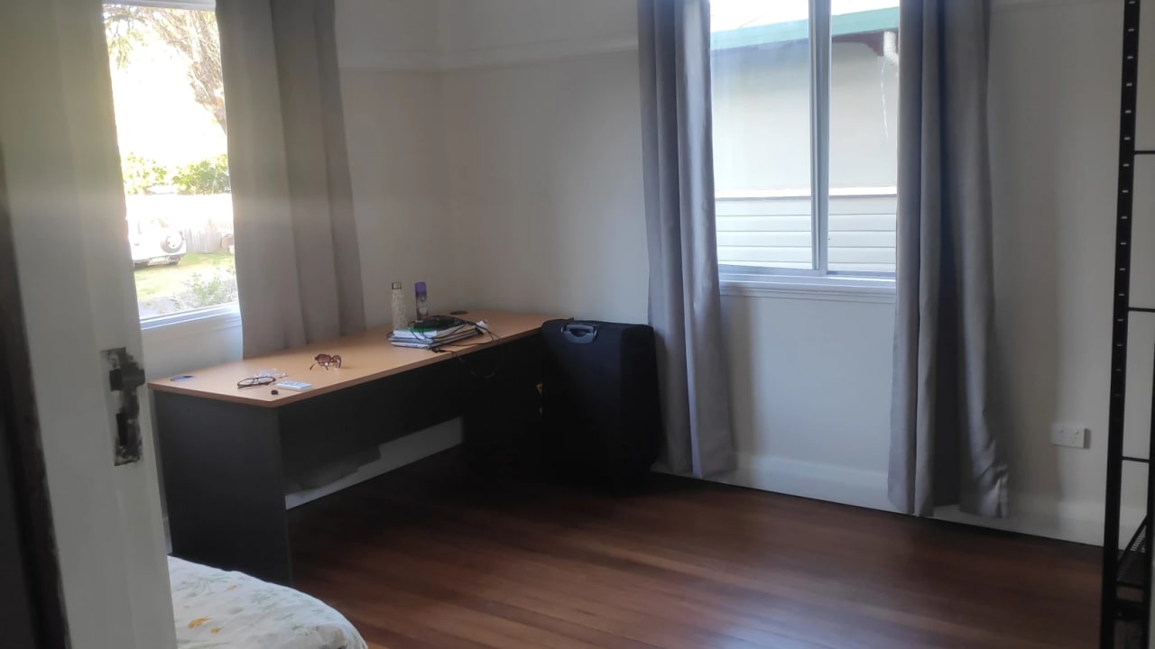 Furnished room in a share house