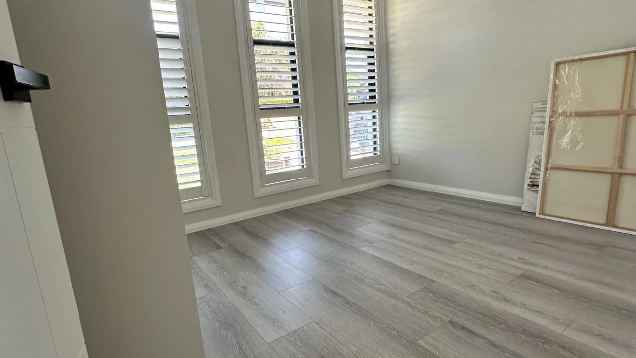 Whole property with 2 rooms for rent