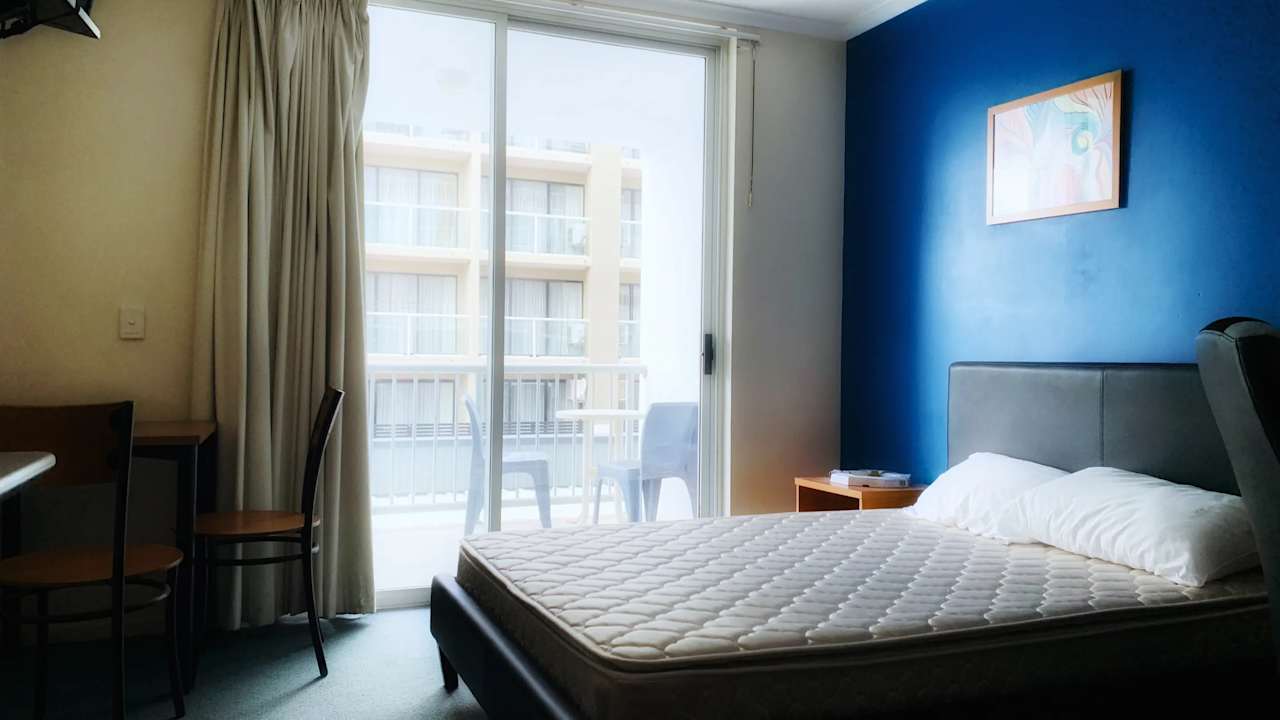 Room studio flat for rent