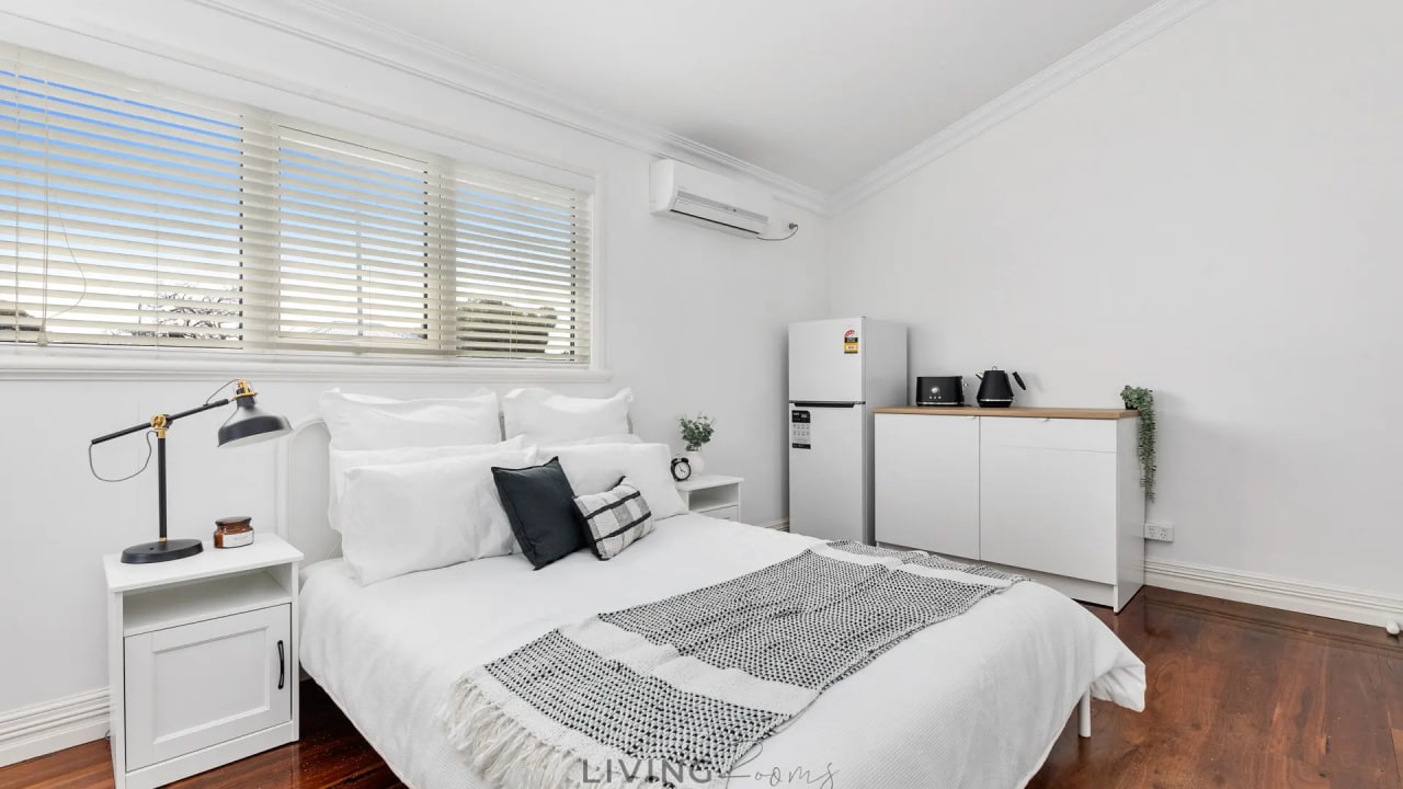 Furnished room with ensuite in a share house