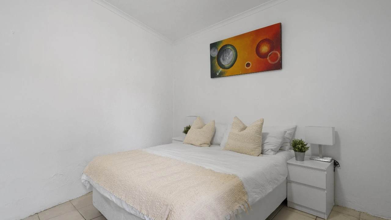 Furnished room in a share house