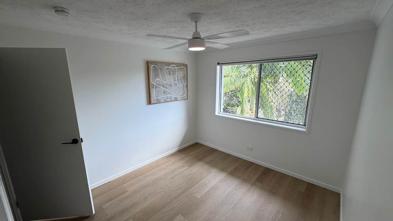 Unfurnished room with own bathroom