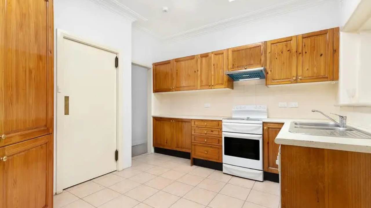 Furnished room with ensuite in a share house