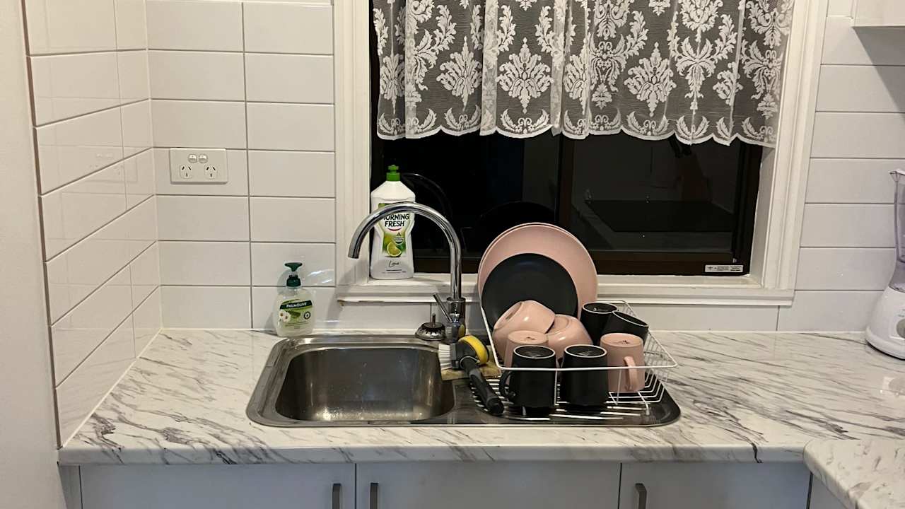 Whole property with 2 rooms for rent