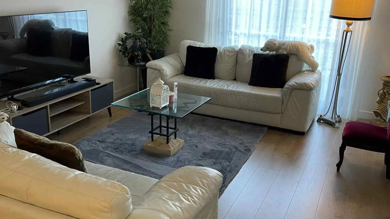 Furnished room in a share house