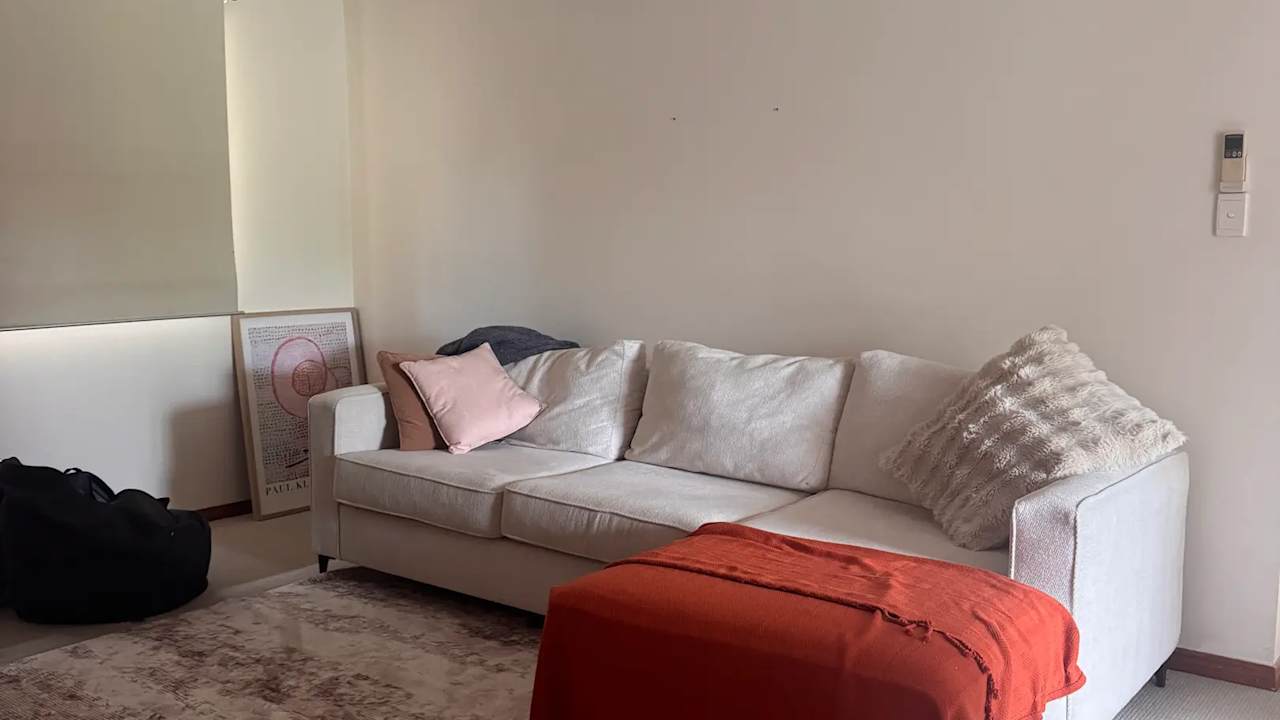 Whole property with 2 rooms for rent