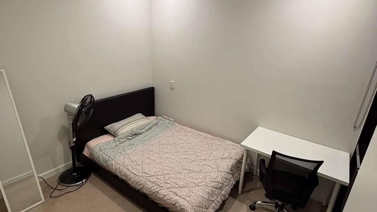 Furnished room with own bathroom