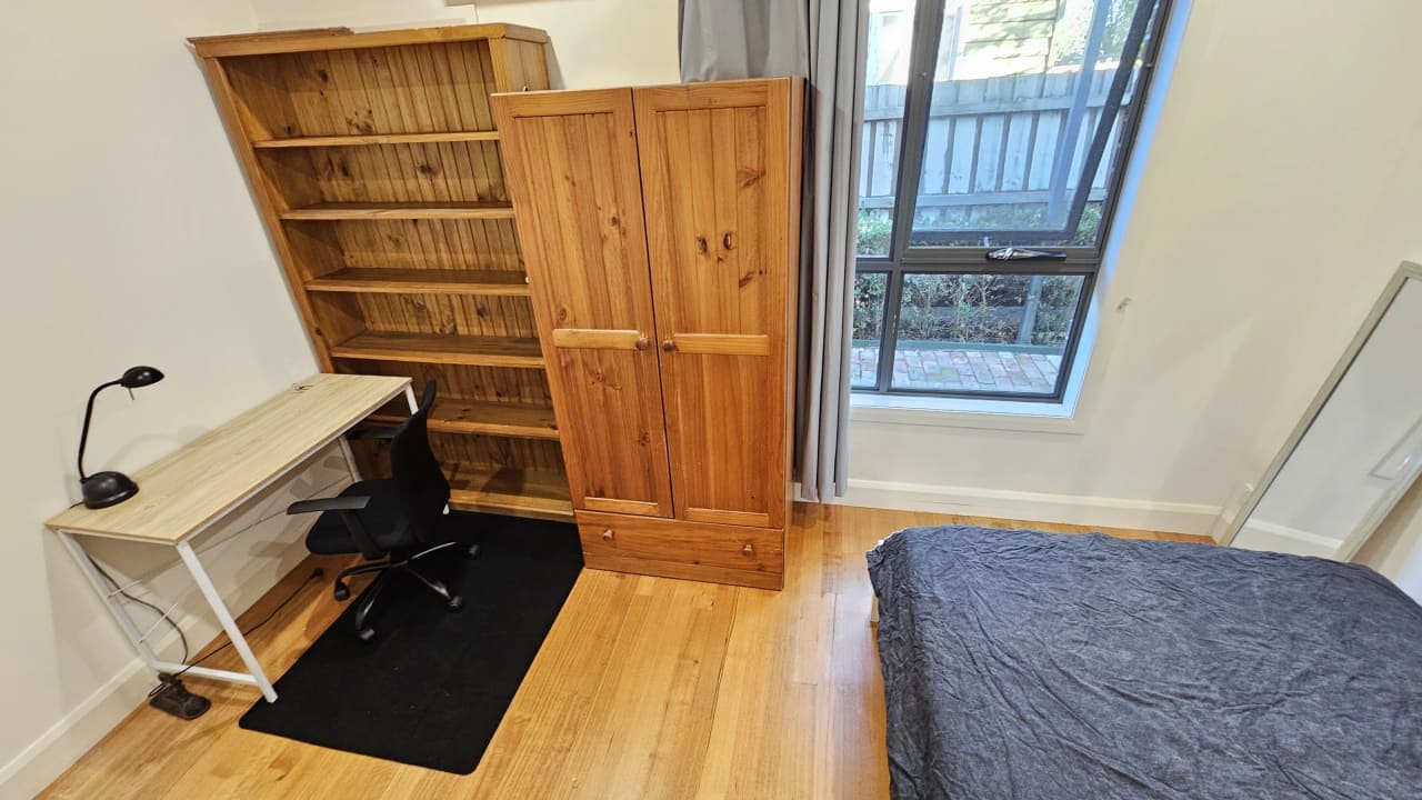 Furnished room with own bathroom