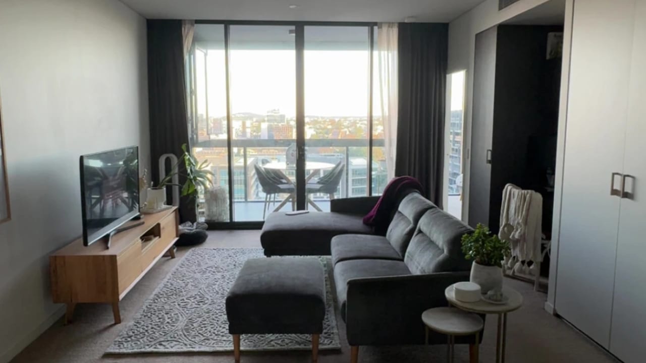 Furnished room with own bathroom
