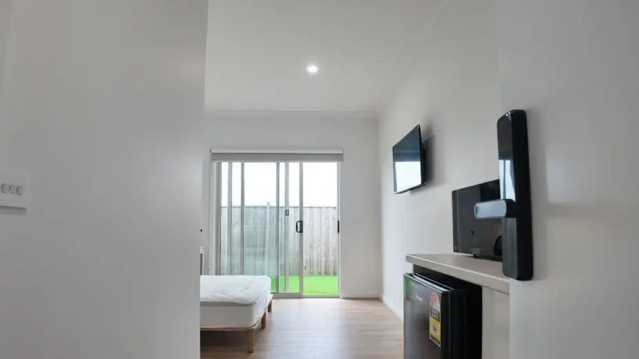 Furnished room with ensuite in a share house