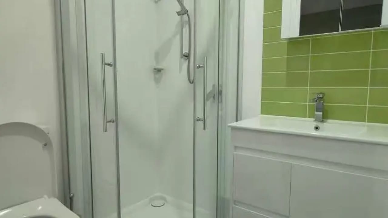 Furnished room studio flat for rent