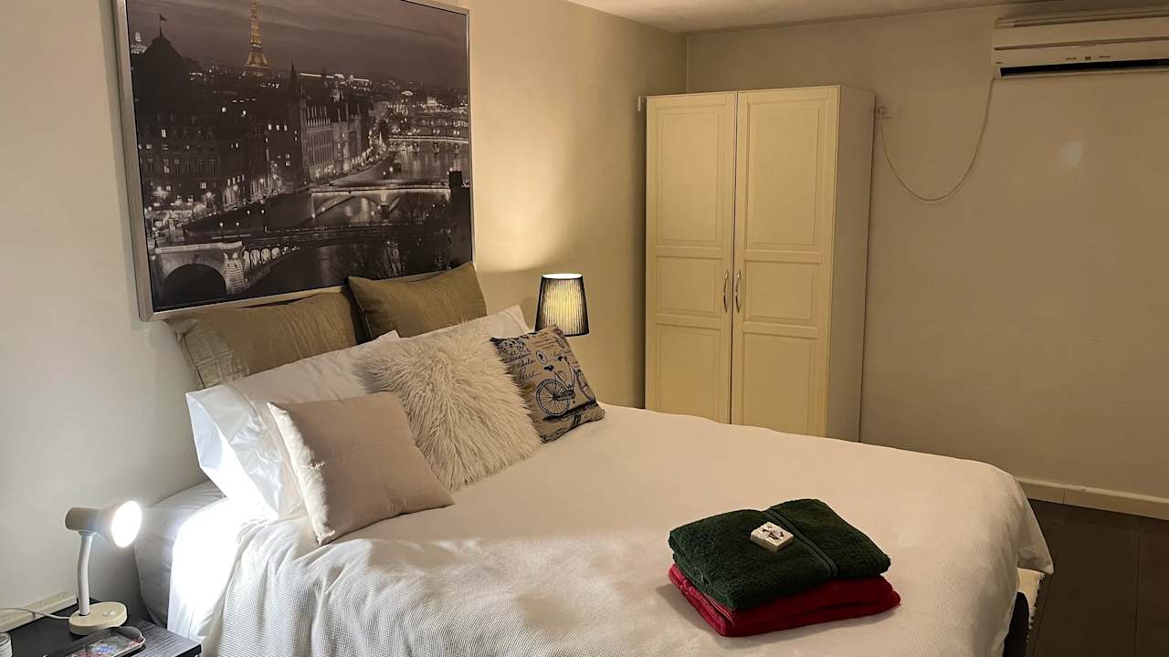 Furnished room with ensuite in a share house