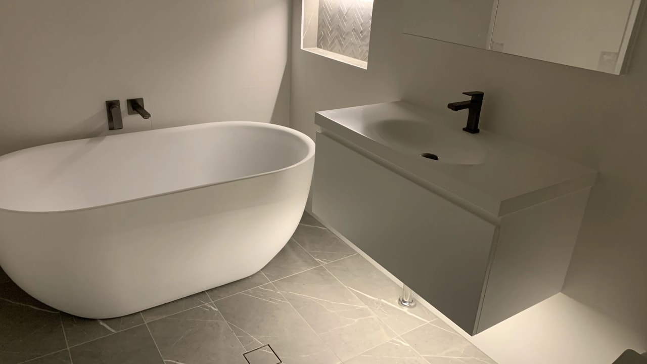 Furnished room in a flatshare