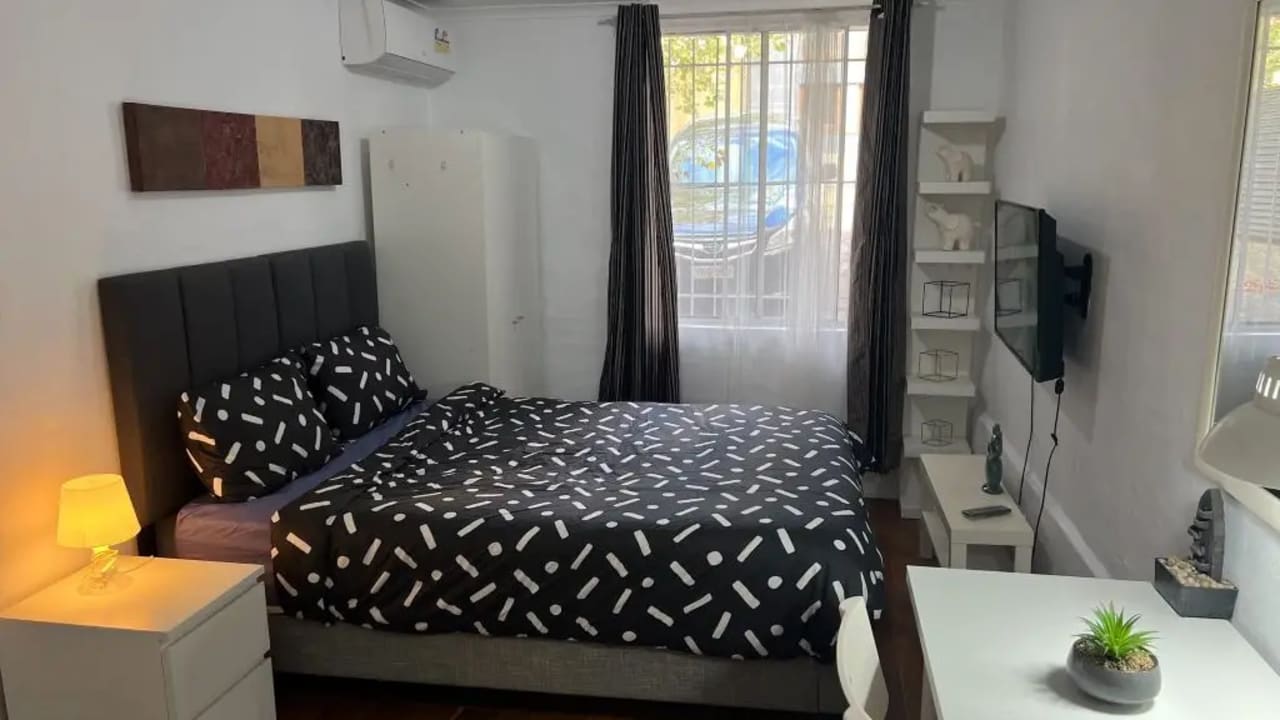 Furnished room studio flat for rent