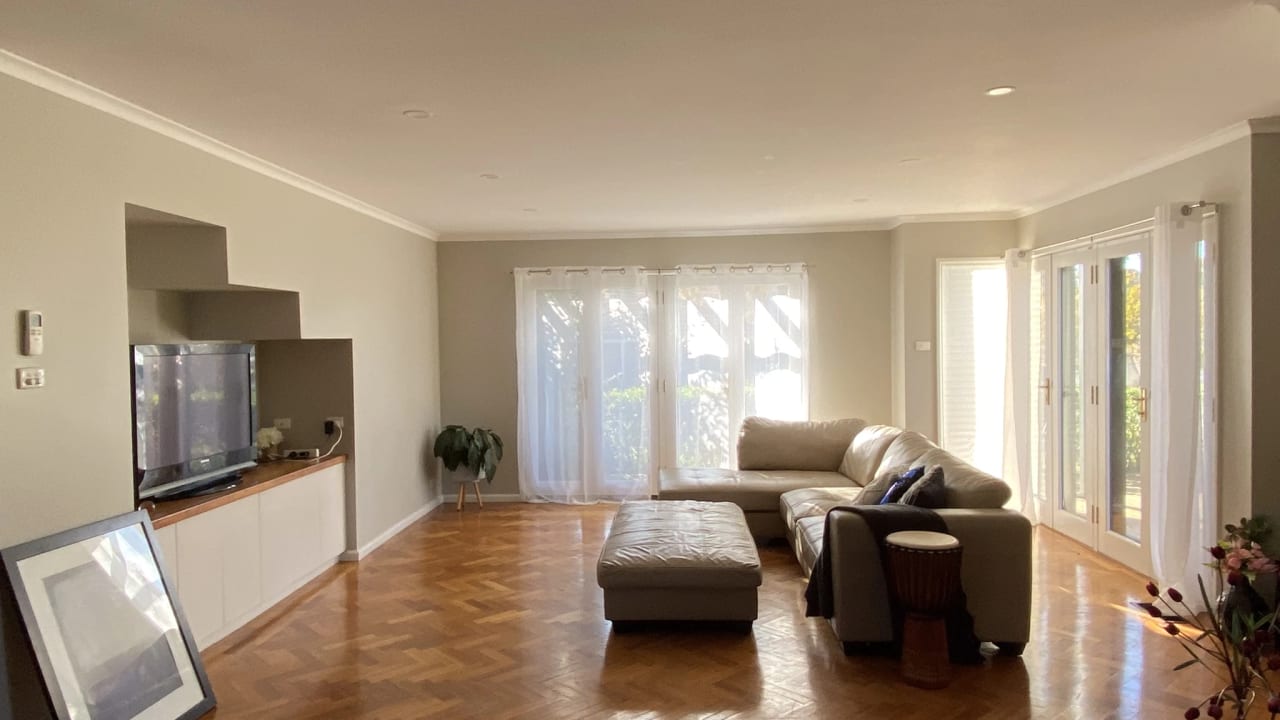 Room in a share house