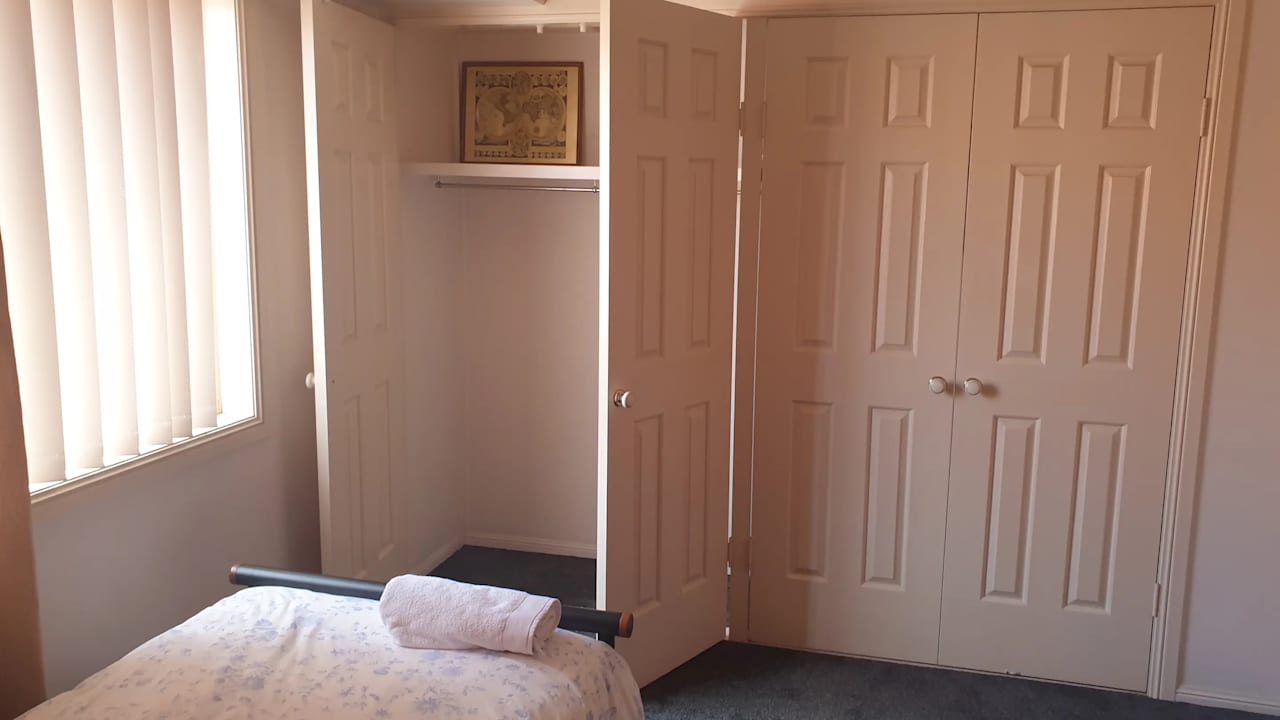 Room in a share house