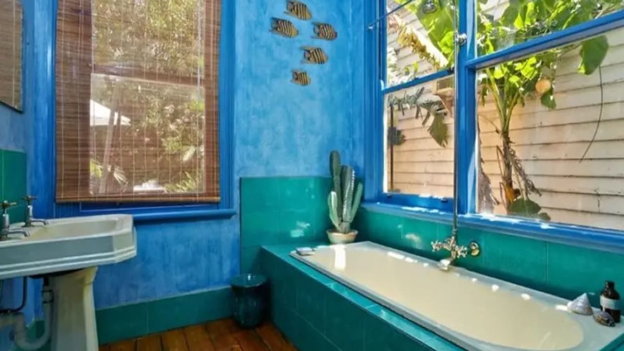Unfurnished room in a share house