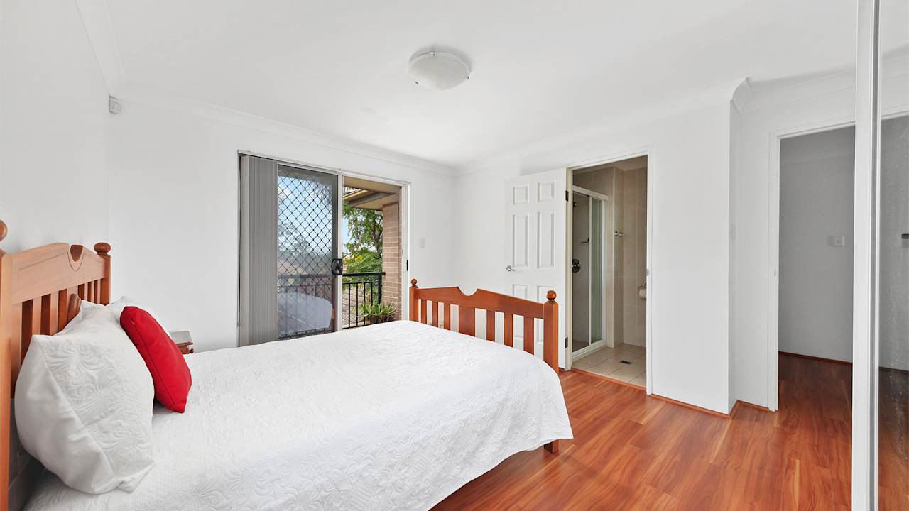 Unfurnished room with ensuite in a share house