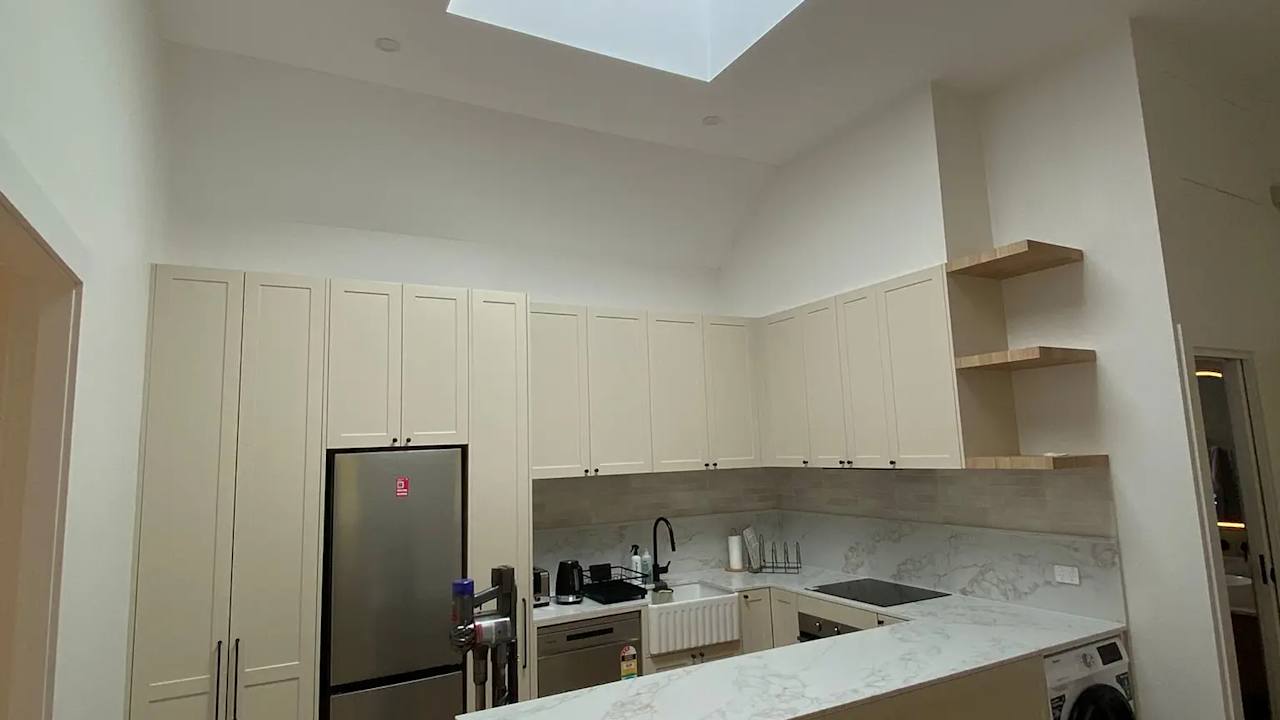 Whole property with 2 rooms for rent