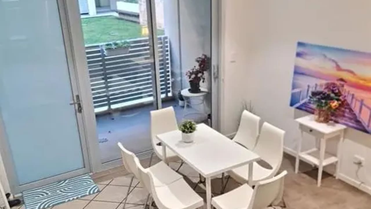 Furnished room with own bathroom