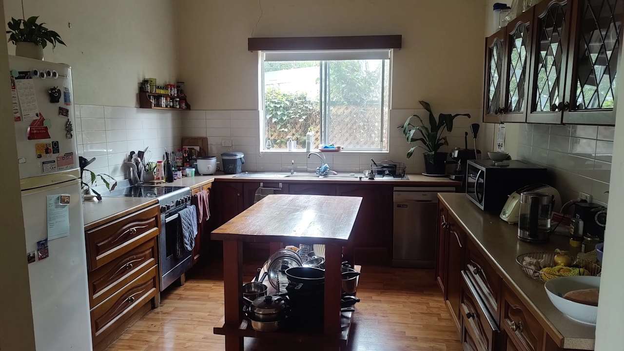 Unfurnished room in a share house