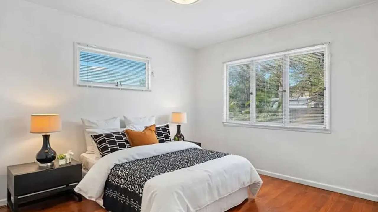 Furnished room studio flat for rent