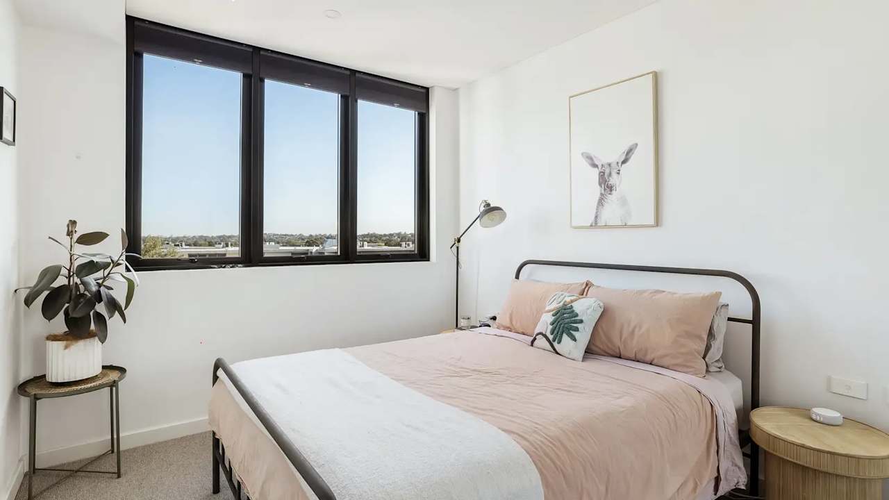 Furnished room with own bathroom