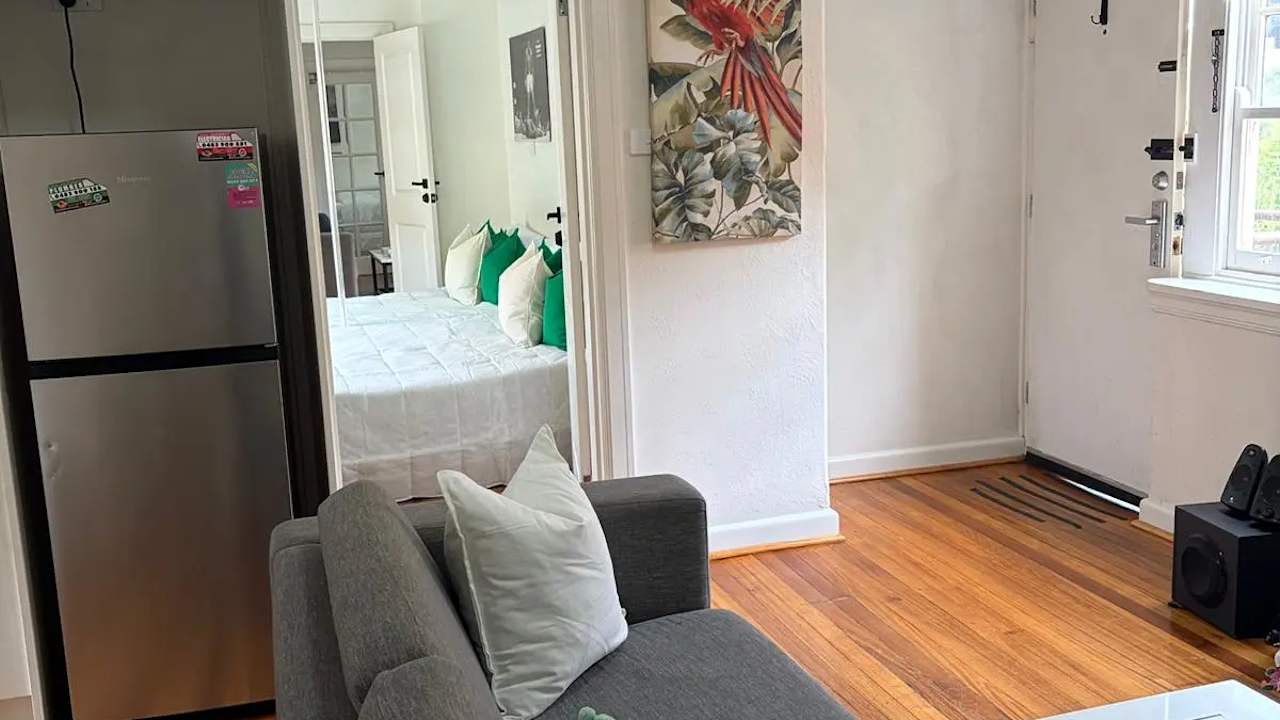 Whole property with 3 rooms for rent