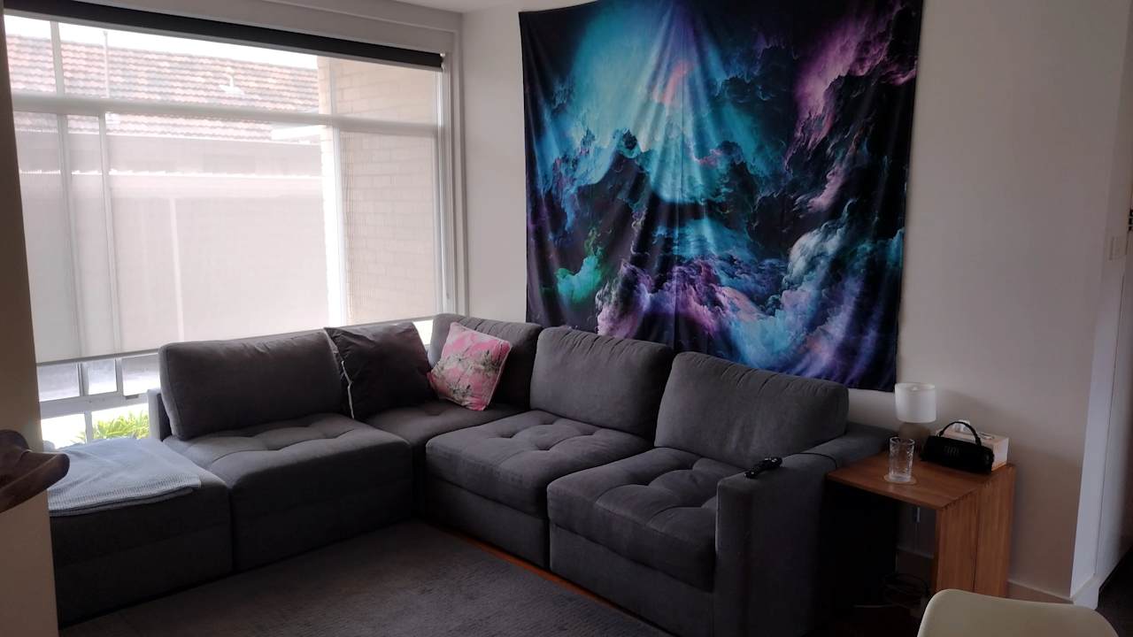 Unfurnished room in a flatshare