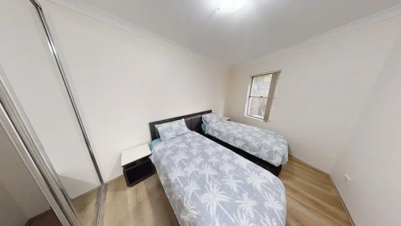 Furnished room in a flatshare