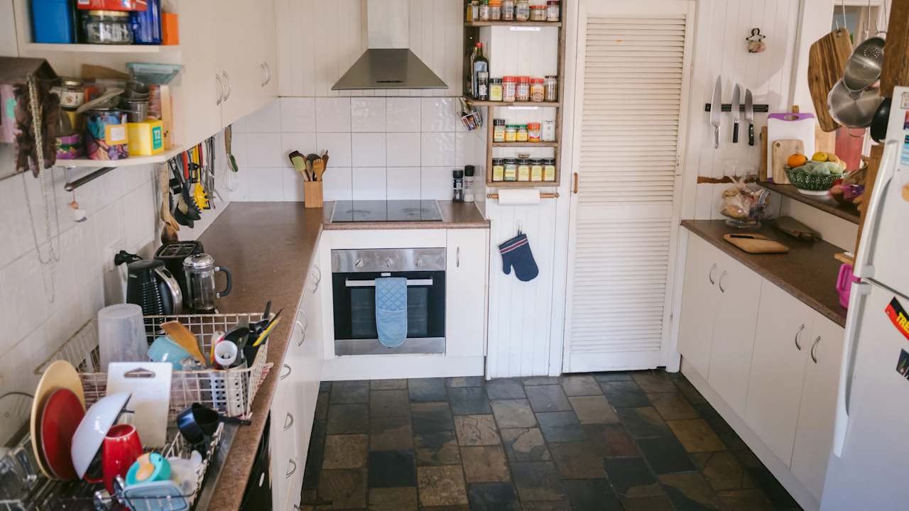 Unfurnished room in a share house