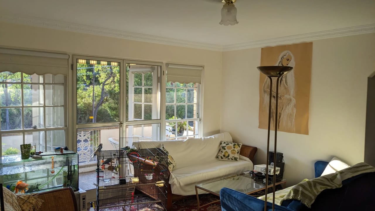 Unfurnished room in a flatshare