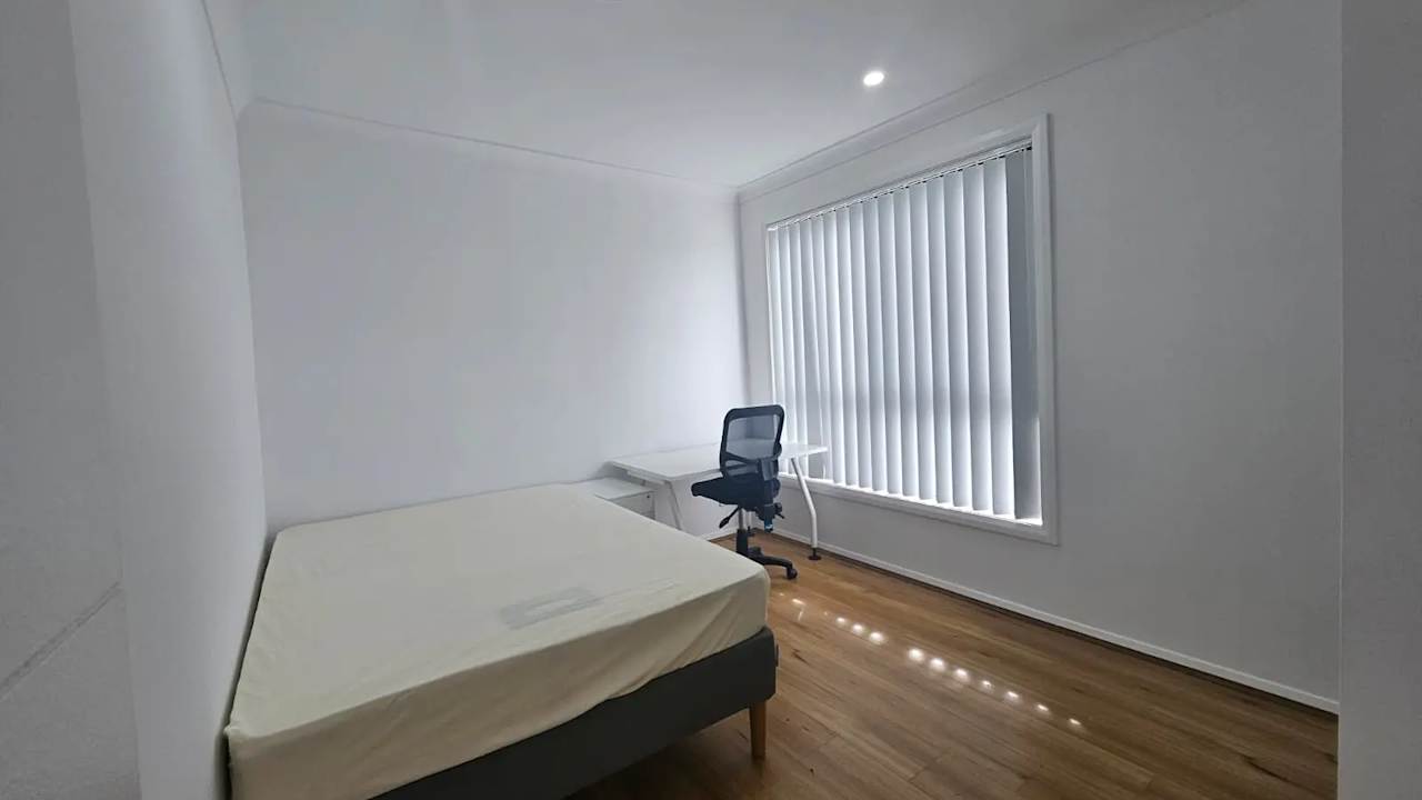Furnished room with own bathroom