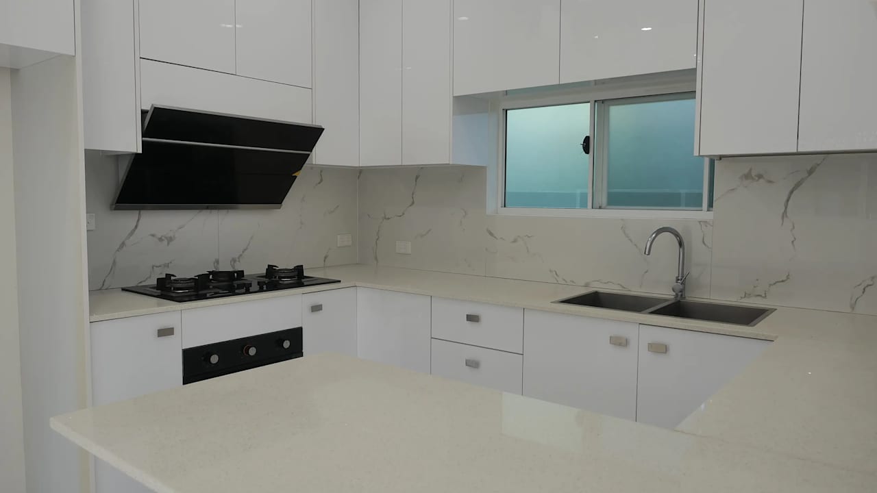 Unfurnished room granny flat for rent