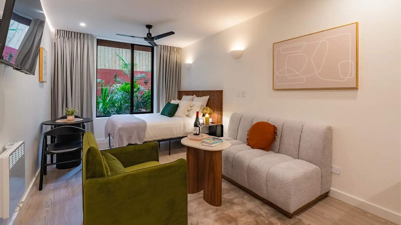 Furnished room studio flat for rent