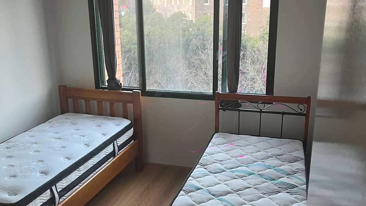 Furnished room in a flatshare