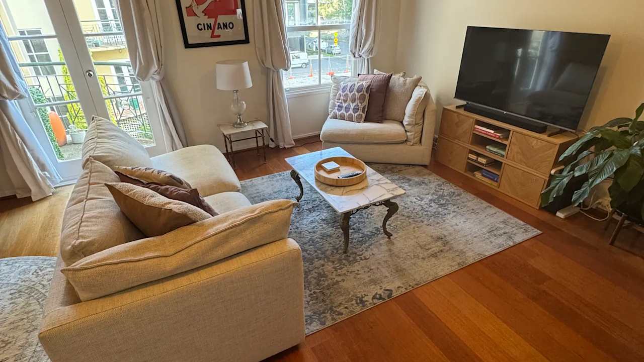 Furnished room with ensuite in a flatshare