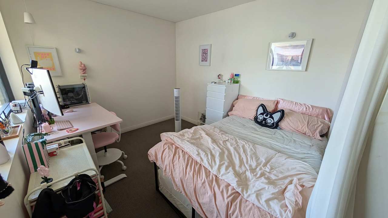 Unfurnished room with own bathroom