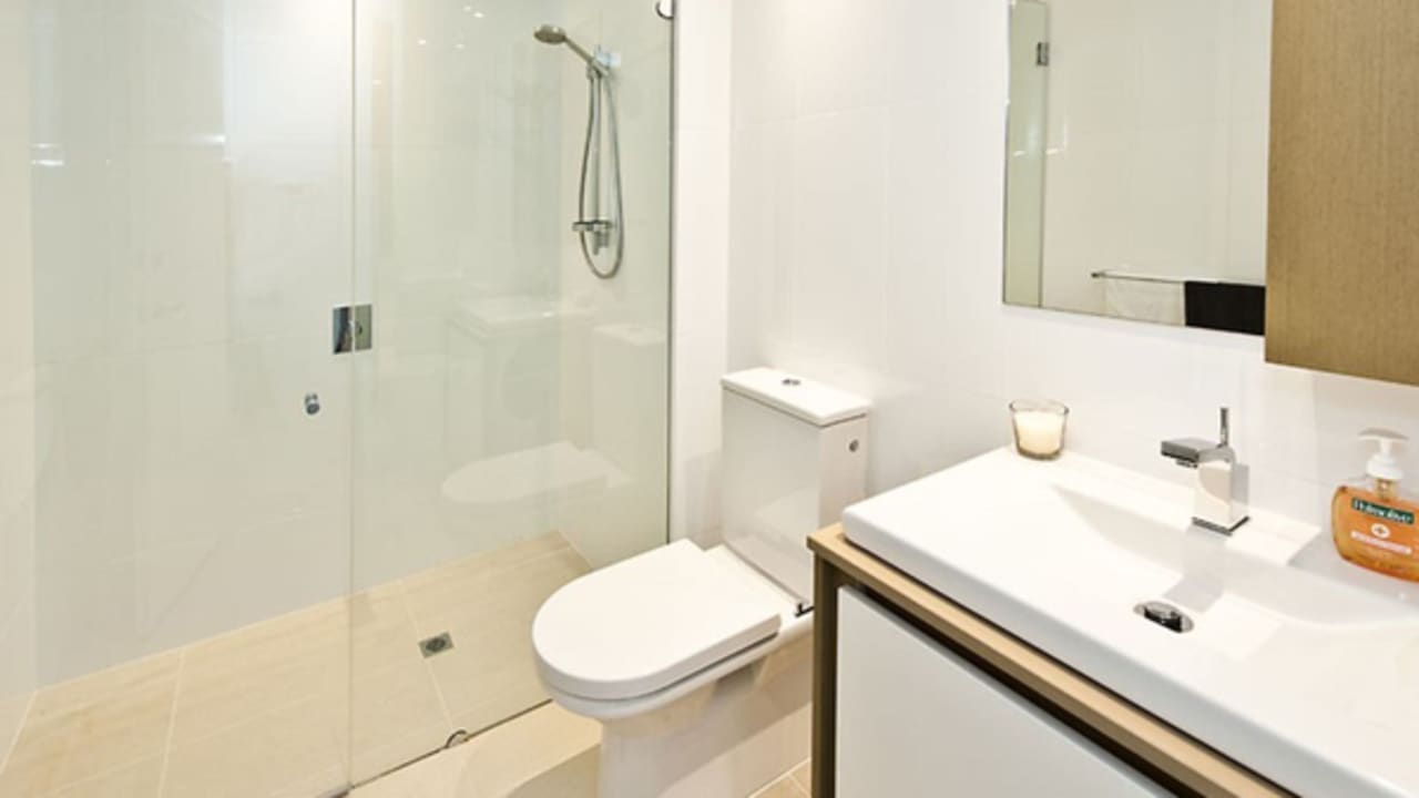 Furnished room with own bathroom