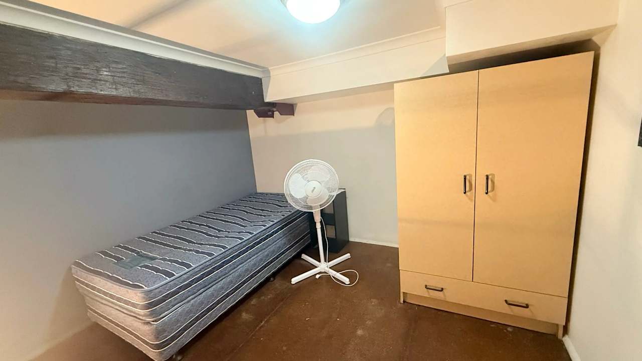 Furnished room studio flat for rent