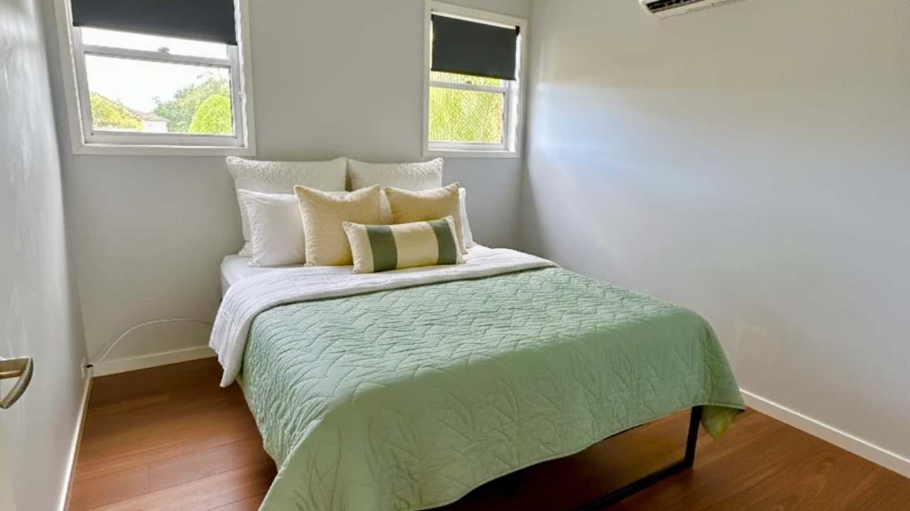 Furnished room in a share house
