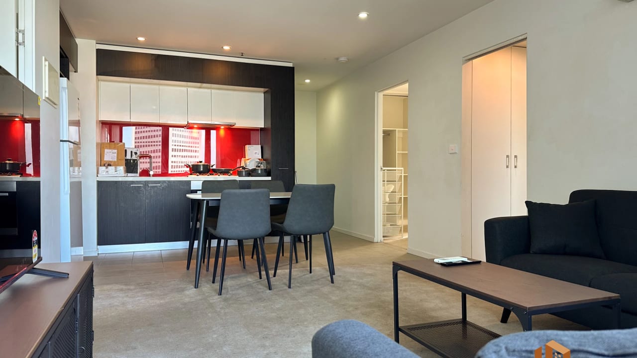 Furnished room in a flatshare