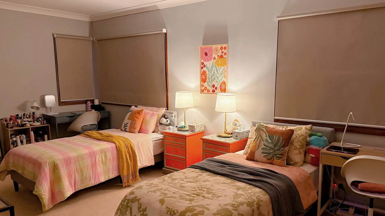 Furnished room in a share house