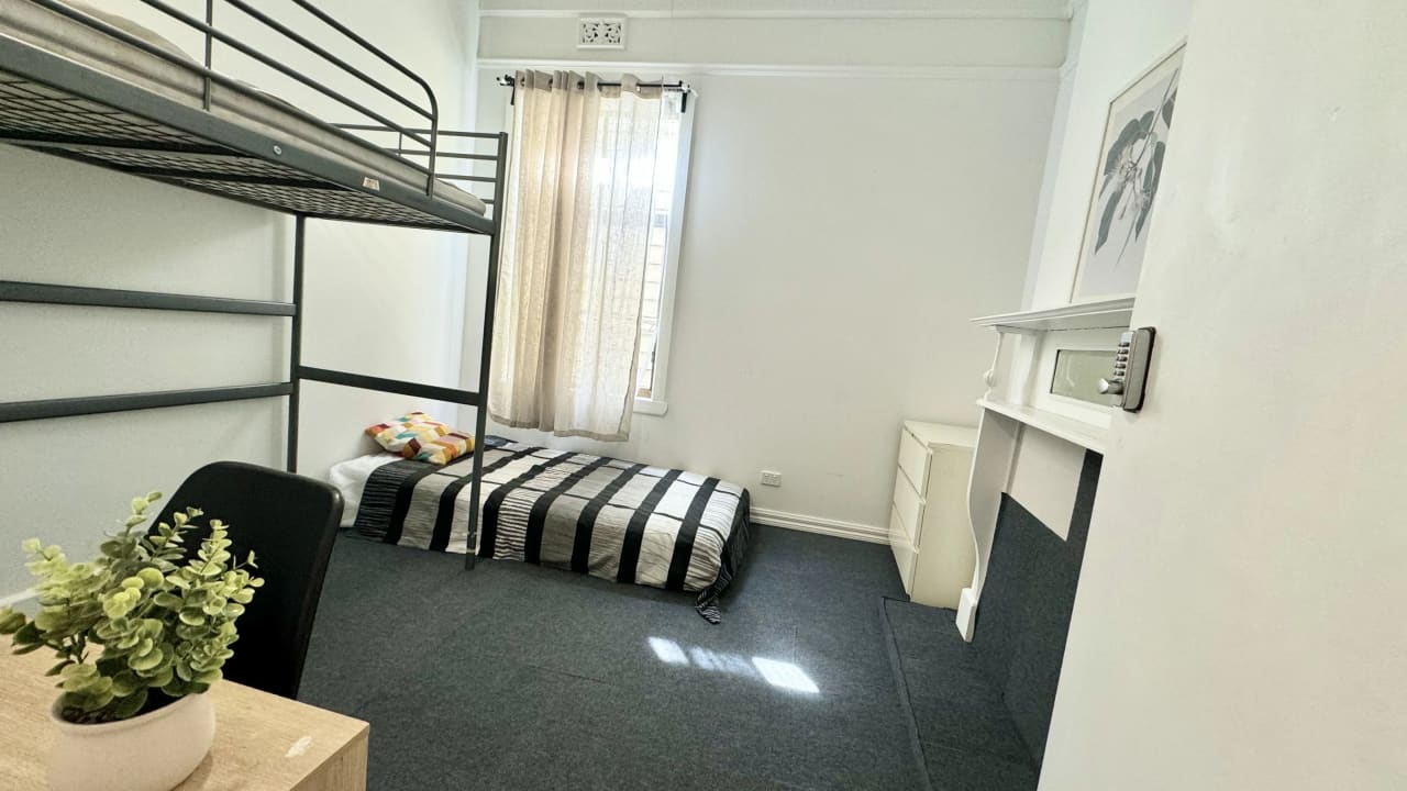 Furnished room in a share house
